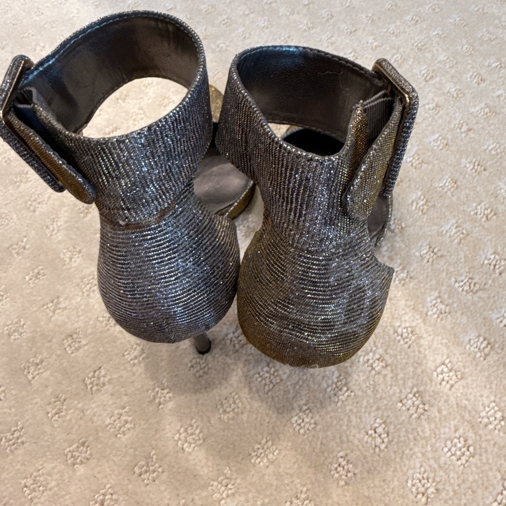 Audrey Brooke Metallic Ankle Strap Pointed Toe Heels | Size 7M - Picture 3 of 7
